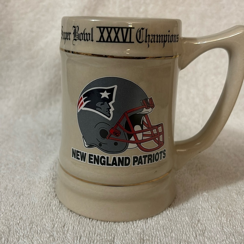 Vintage New England Patriots champion mug